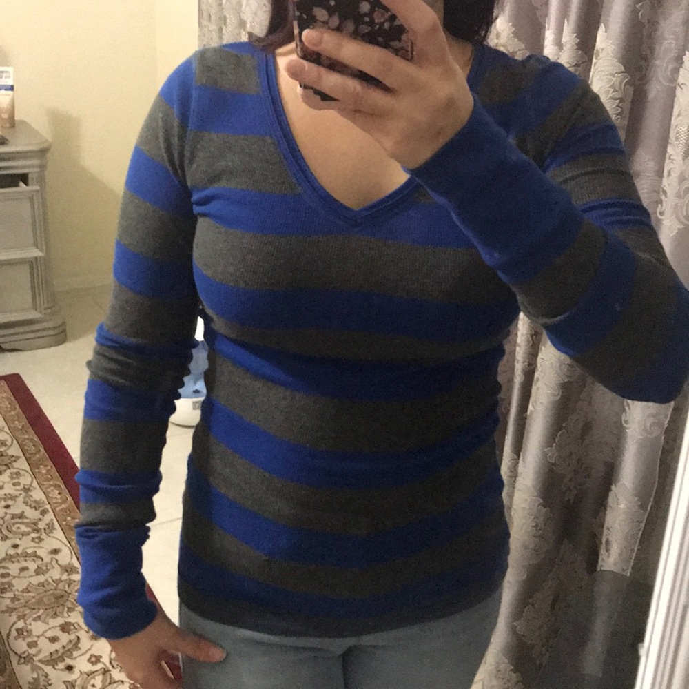 Aeropostale stretch sweater